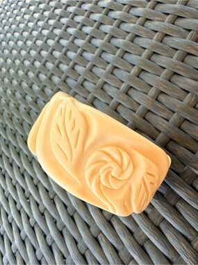 Vintage Carved Plastic Bangle Bracelet Flowers & Leaves Cream Color